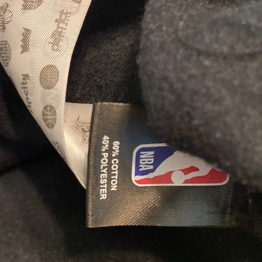 Los Angeles Lakers Women's Sweater - Gray and Black and purple size L brand new - Picture 9 of 12